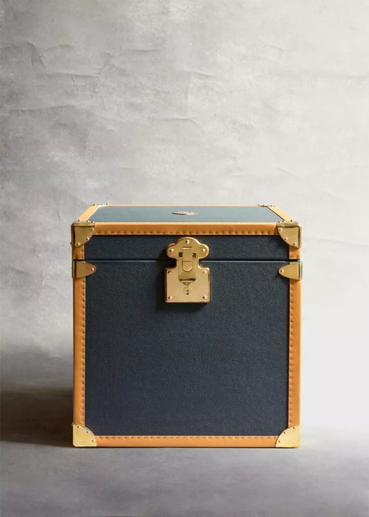 The "Henri" sea-trunk by Henry de Freycinet
