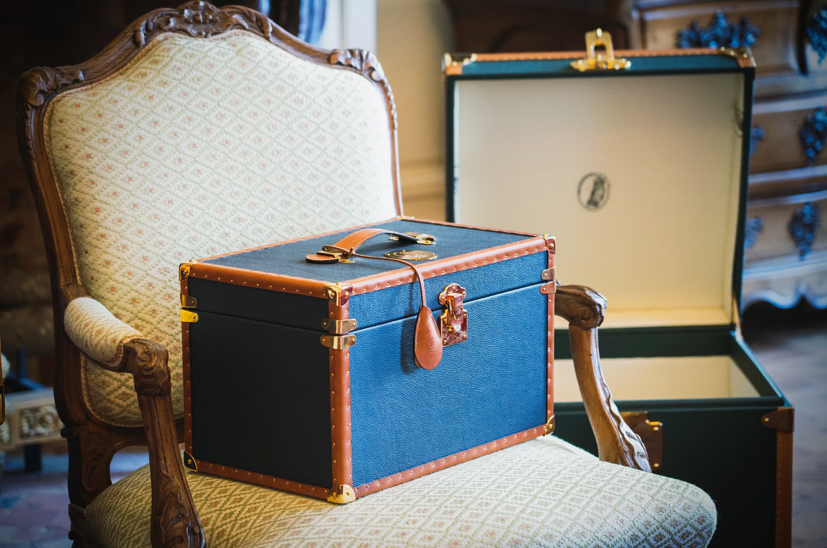The "Rose" luxury vanity case by Henri de Freycinet